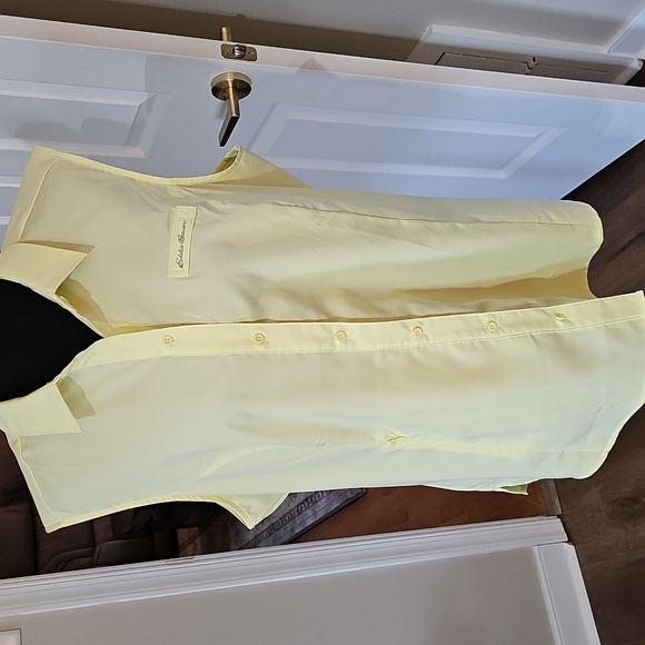 Top - Picture 2 of 16